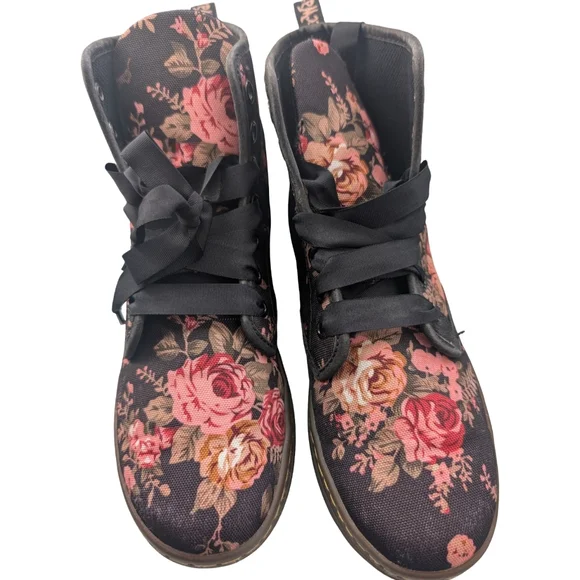 Dr. Martens Shoreditch Black Victorian Flowers canvas boots Size 7 - Picture 3 of 6